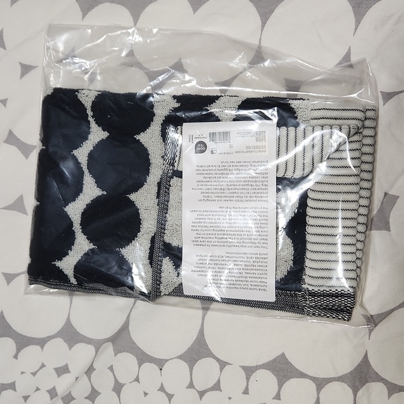 Marimekko Räsymatto Guest Towel - Picture 3 of 4
